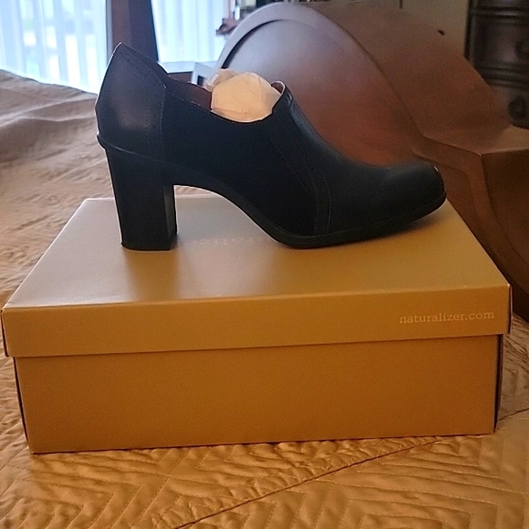 Naturalizer Klipper BLACK Leather 21867001 Shoe Size 7 1/2 Wide Used - Picture 8 of 8